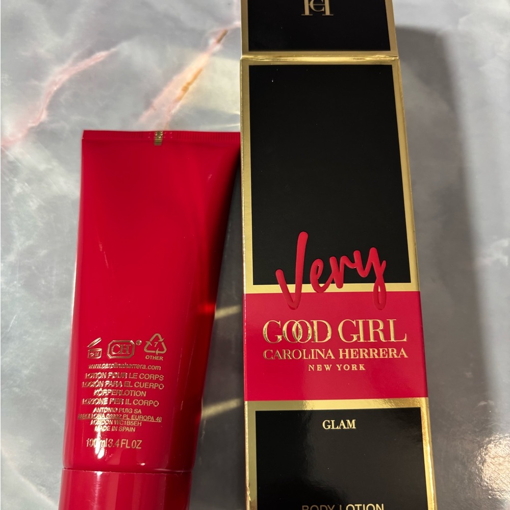 Mixed Makeup Bundle - Picture 14 of 16